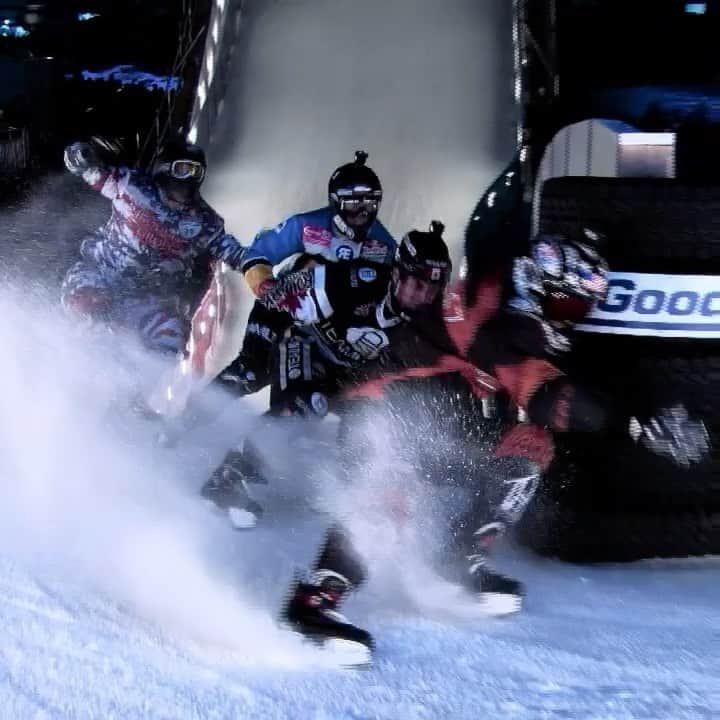 のインスタグラム：「寒い冬⛄️をアツい瞬間に🔥アイスクロス・ダウンヒル‼️ • 去年の冬、スリルと興奮を呼んだ氷上レース❄️⛸が横浜に再来❗️ • #redbullicecross #skating #downhill #winter #wintersport #redbull」