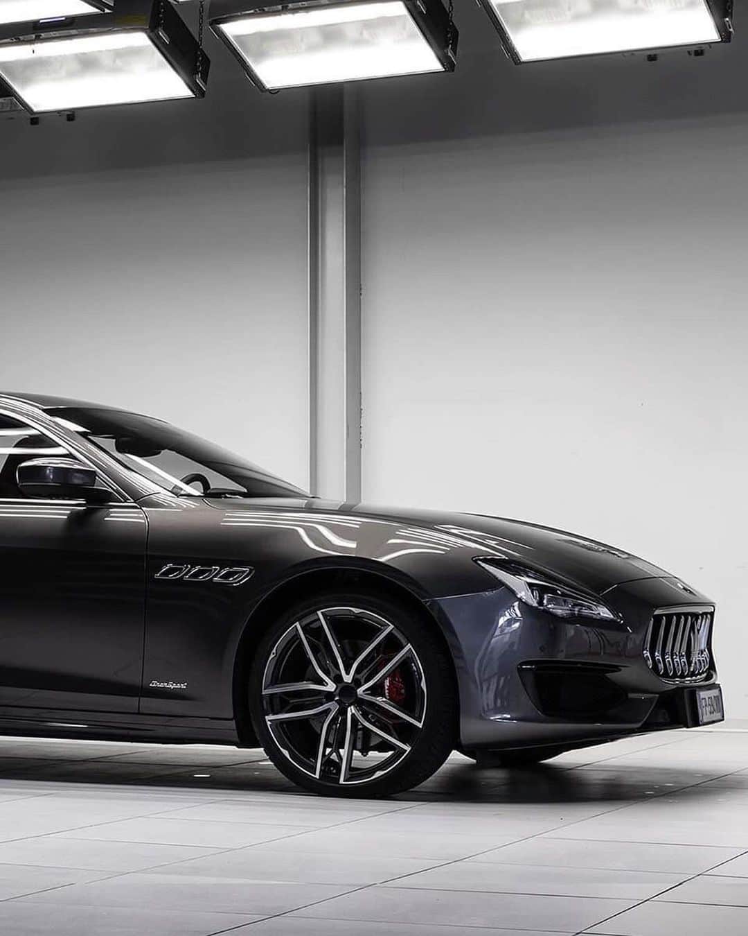 Maserati Japan | マセラティ ジャパンのインスタグラム：「私たちマセラティの未来を実現する場所。エンジニアリングのハブ、#Maserati の明日が作り出される場所。　#MaseratiInnovationLab の始まりをご覧ください。」