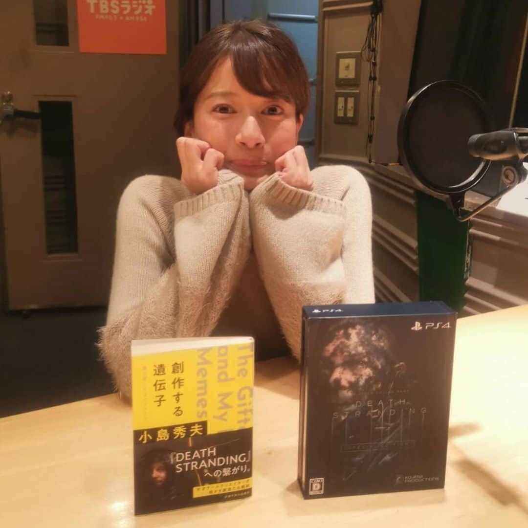 宇内梨沙さんのインスタグラム写真 - (宇内梨沙Instagram)「明日いよいよ﻿ #小島秀夫 監督と#三浦大知 さんを﻿ アトロク&マイゲームマイライフにお招きして 世界で話題沸騰の新作ゲーム﻿ 『#デスストランディング 』について﻿ ﻿ あれやこれやと伺っていきます☺️﻿ ﻿ 皆さん、繋がってますか？﻿ ﻿ 私も絶賛プレイ中です。﻿ 沼にハマっております。﻿ ﻿ なぜこのゲームは面白いのか﻿ 発見が沢山あります。﻿ ﻿ ぜひぜひ﻿ ﻿ 明日は18:00〜21:30まで﻿ @after6junction ﻿ @mygame.mylife ﻿ 合わせて聞いてください♪﻿ ﻿ (特集は20:00〜21:30です👀) ﻿ ﻿ #deathstranding ﻿ #デスストでつながれ﻿」11月13日 18時58分 - risaunai