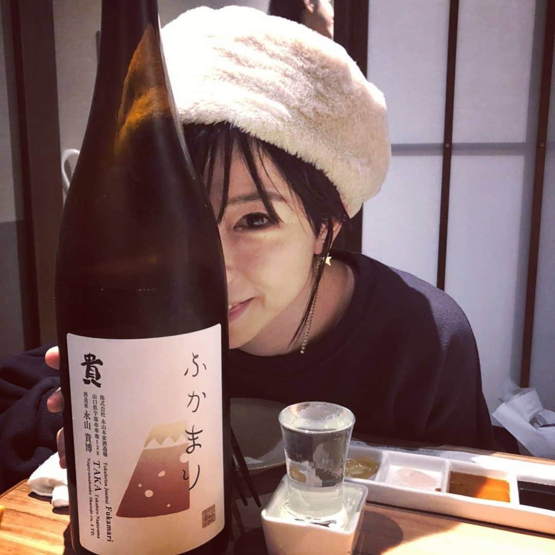 高見こころさんのインスタグラム写真 - (高見こころInstagram)「うへへ❣️ #日本酒 #misa #貴 #ふかまり #大嶺酒造 #女子会 #kobe #sake #創作串 #串揚げ #同級生」11月13日 19時50分 - cocoro_takami