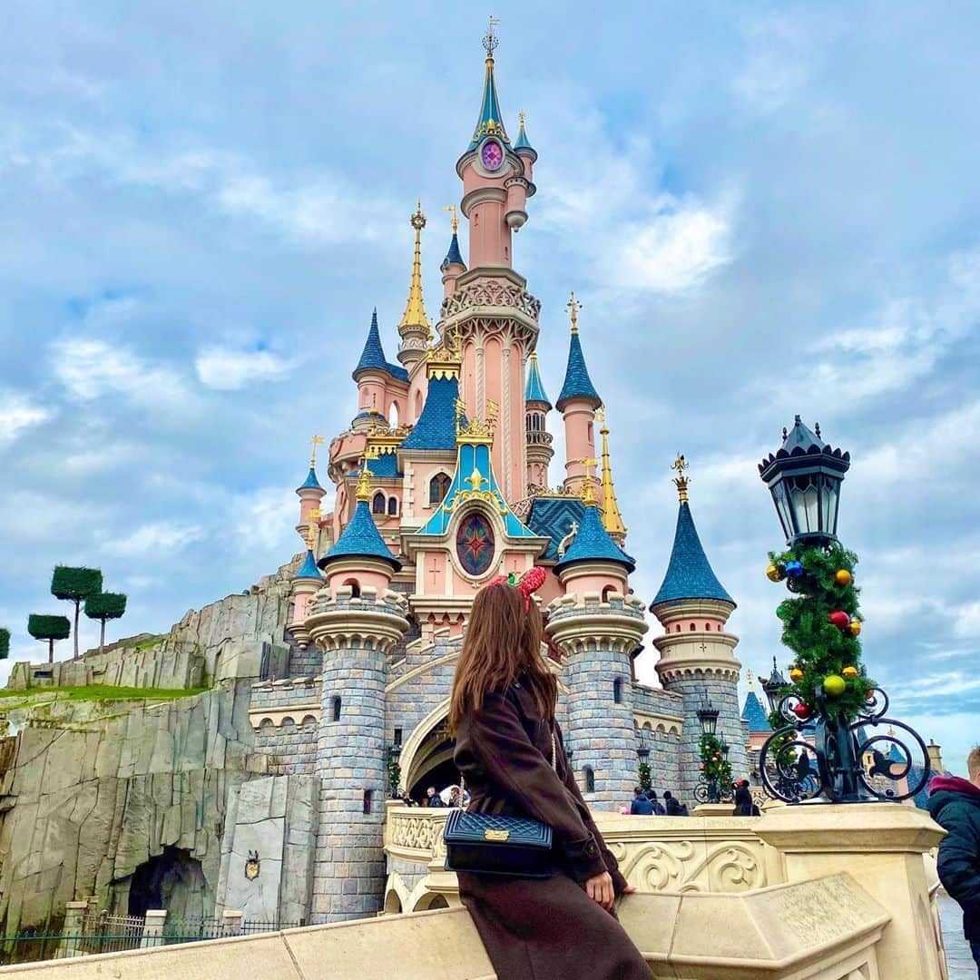 夏本あさみさんのインスタグラム写真 - (夏本あさみInstagram)「Bonjour. Paris🇫🇷 * * #disneylandparis #ディズニーランドパリ #France #paris #フランス旅行」11月13日 20時00分 - natsumotoasami