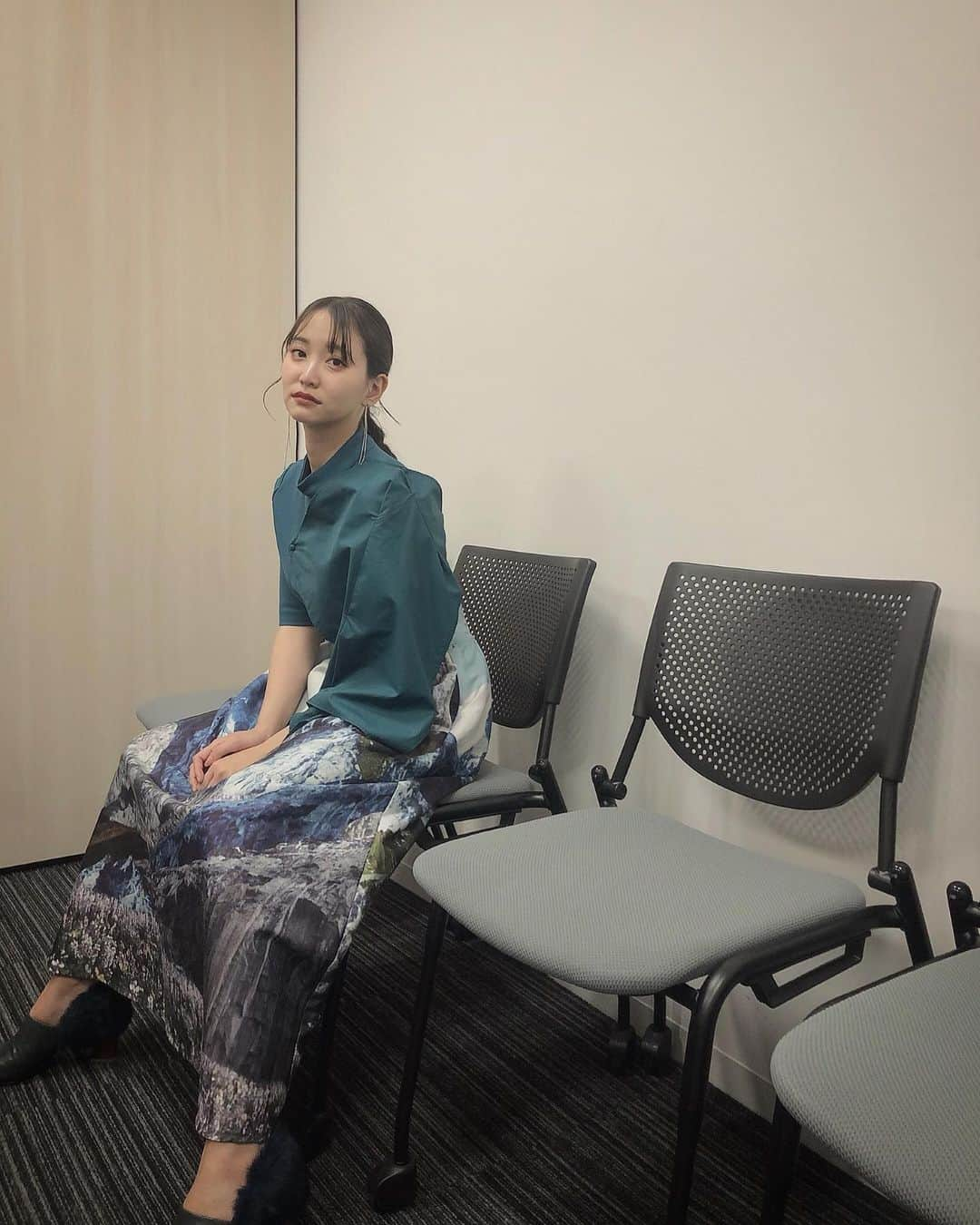 永尾まりやさんのインスタグラム写真 - (永尾まりやInstagram)「今日は取材沢山しましたっ tops @belle_official.jp  skirt @belle_official.jp  アクセサリーは　@dayafterday_tokyo  新商品だよっ #dayafterdaytokyo . #ゴーストマスター　近日公開 2019.12.6 #新宿シネマカリテ」11月13日 20時41分 - mariyagi_san