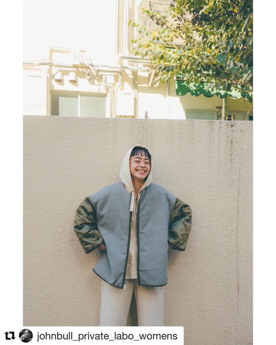 ジョンブルさんのインスタグラム写真 - (ジョンブルInstagram)「. #Repost @johnbull_private_labo_womens with @get_repost ・・・ Kanoco @kanococo for JOHNBULL﻿ ﻿ プロフィールトップURLからご覧ください﻿ ﻿ ﻿ 【JOHNBULL】Blouson﻿ lot. AL965﻿ color. olive / beige﻿ price. ¥32,000(+tax)﻿ ﻿ 【JOHNBULL】Parka﻿ lot. ZC578﻿ color. ivory / black﻿ price. ¥16,000(+tax)﻿ ﻿ 【JOHNBULL】Pants﻿ lot. ZP147﻿ color. white / beige﻿ price. ¥14,000(+tax)﻿ ﻿ ﻿ Photography : Azuma Kyosuke﻿  @tokyojorkphotogram ﻿ Hair & Makeup : Yoshikawa Yoko @yokoyosh﻿ ﻿ ﻿ #johnbullprivatelabowomens ﻿ #ジョンブル﻿ #kanocoforjohnbull﻿ #Kanoco さん」11月13日 21時02分 - johnbull_private_labo