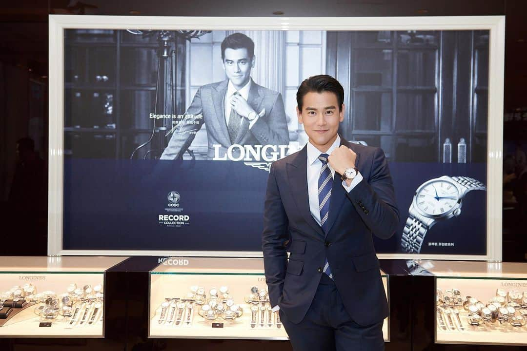 エディ・ポンさんのインスタグラム写真 - (エディ・ポンInstagram)「Elegance is an attitude #Longines」11月13日 21時20分 - yuyanpeng