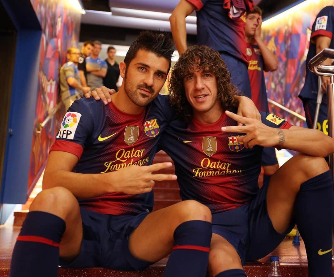 カルレス・プジョルのインスタグラム：「Guaje, muchas gracias por todo, amigo. Ha sido un placer jugar contigo, mucha suerte en esta nueva etapa. El fútbol te echará de menos. #pasionporeldeporte #ElGolLLevaTuNombre」