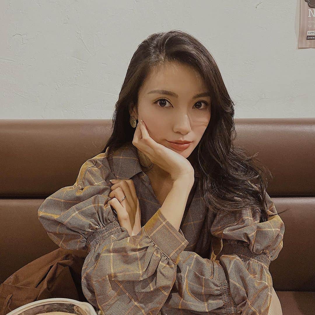 吉田愛璃のインスタグラム：「. . エリマルシェラジオの収録でした‪‪☺︎‬ . .毎月第3木曜日配信中です☝︎ . 12/1 東京ネットラジオ感謝祭に出演決定♡ @池袋liveinrosa  #東京ネットラジオ #エリマルシェラジオ #美容 #ダイエット #音楽 #ファッション」