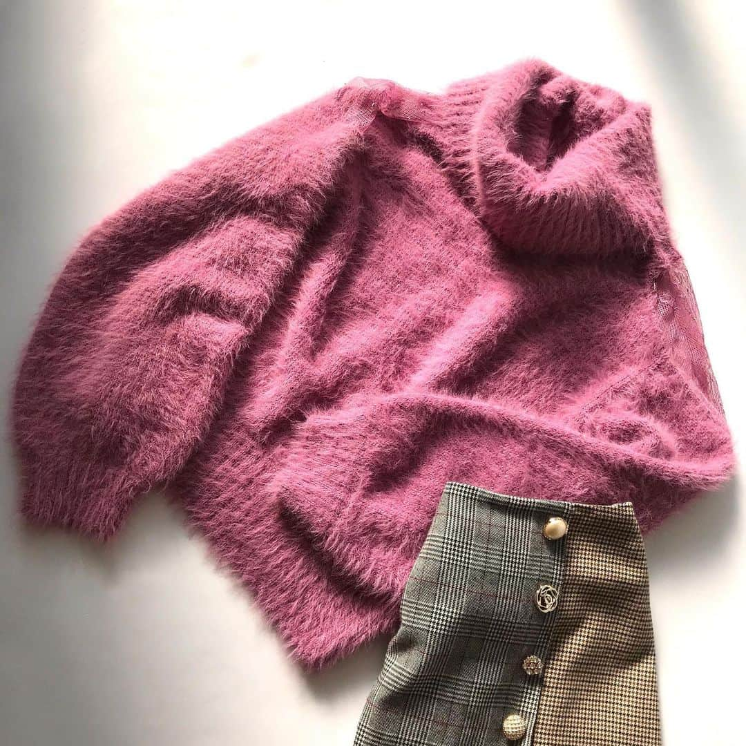 セシルマクビーさんのインスタグラム写真 - (セシルマクビーInstagram)「NEW ARRIVAL  ㅤㅤㅤㅤㅤ Knit 【312060111900】 ※店頭販売中 ㅤㅤㅤㅤㅤ  ㅤㅤㅤㅤㅤ ㅤㅤㅤㅤㅤ ◾️只今予約商品先行受注で Ailandポイントが2倍に！ TOP URLをCHECK☑︎ ㅤㅤㅤㅤㅤ ㅤㅤㅤㅤㅤ  #CECILMcBEE#styling  #2019#aw2019 #autumn  #ootd #autumnstyle  #fashion#outfitoftheday#trend#style #autumncoordinate #ニットワンピ  #セシルマクビー #秋 #コーデ」11月13日 22時06分 - cecilmcbee_official