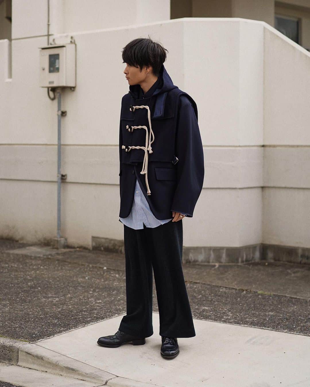 Ryoさんのインスタグラム写真 - (RyoInstagram)「ㅤㅤㅤㅤㅤㅤㅤㅤㅤㅤㅤㅤㅤ この日は強風でした🌪 ㅤㅤㅤㅤㅤㅤㅤㅤㅤㅤㅤㅤㅤ Vest:#masu Jacket:#uru Shirt:#LE Pants:#sunsea Shoes:#leyuccas Bag:#jilsander」11月13日 22時39分 - ryo__takashima