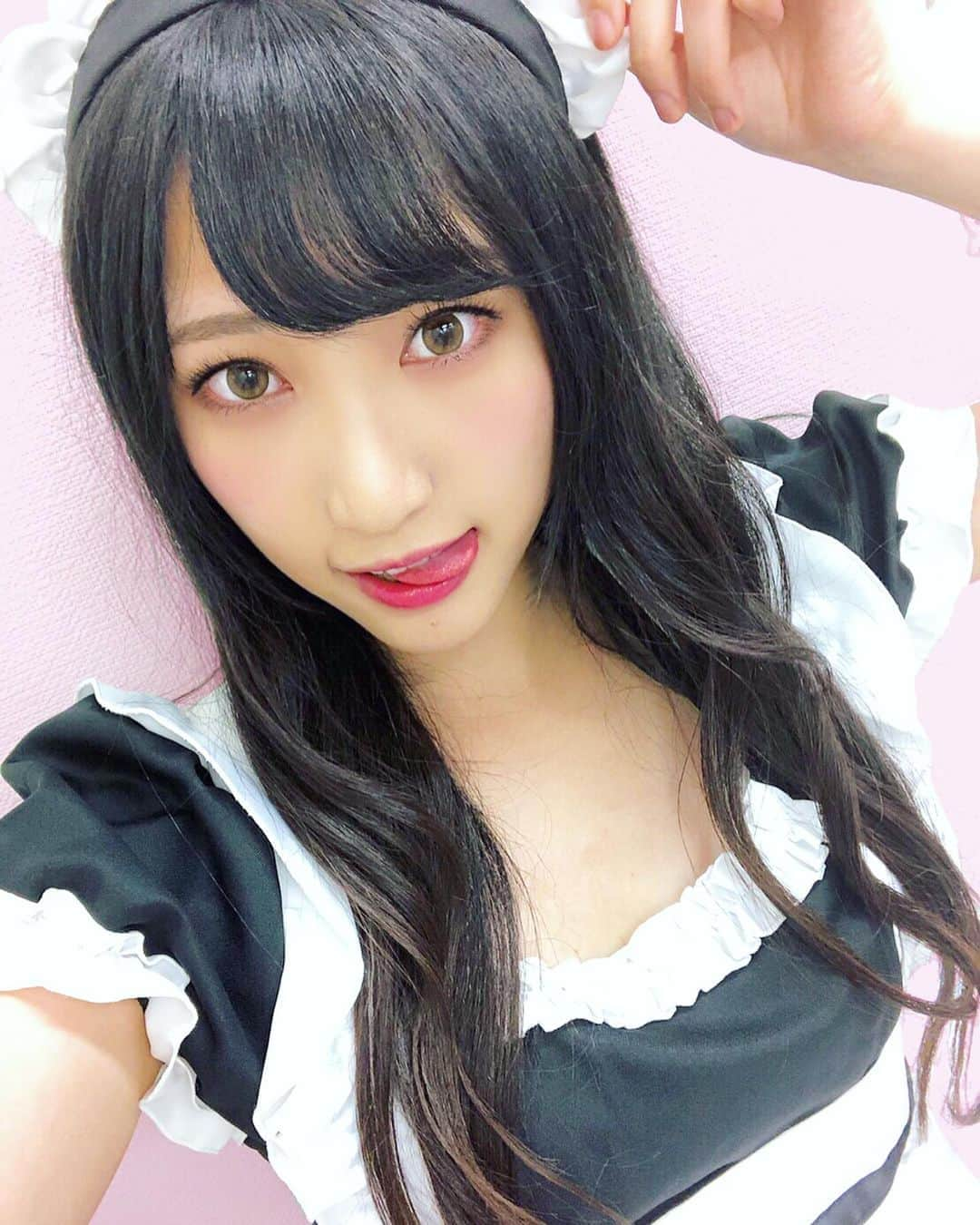 原かれんさんのインスタグラム写真 - (原かれんInstagram)「᯽ ブラックメイドたん 2019.10.22.火祝 ATCホール  ミニミニになってしまいましたが 定番の黒メイド♡  #握手会ぴろぴろ #握手会 #握手会コーデ  #原かれん #かれんたん #nmb48  #メイド服 #kawaii #pink #ootd #instafashion  #오오티디 #데일리룩 #패션 #옷스타그램  #패션스타그램 #셀카 #selfie #コスプレ #costume #記録用」11月13日 22時56分 - karen_hara315