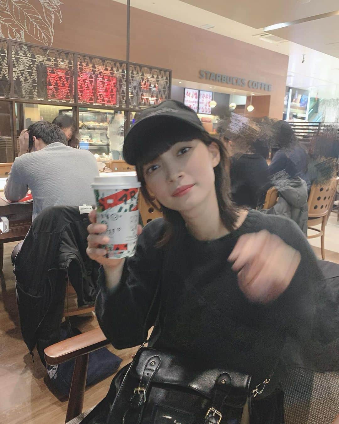 Macoto Tanaka 田中真琴さんのインスタグラム写真 - (Macoto Tanaka 田中真琴Instagram)「. 頑張ってくださいってメッセージが🤭💓 嬉しいなぁ😊 嬉しくて手がぶれた👶🏻 #スターバックス #Starbuckscoffee」11月13日 23時15分 - mac0tter