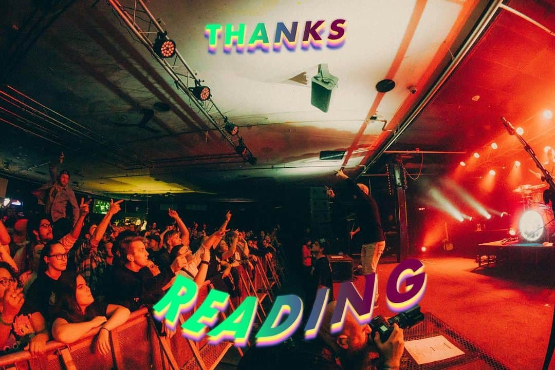 のインスタグラム：「Intimate crowd with insane energy, not bad for a Wednesday night Reading! Y’all really know how to throw down!!! 🔥🔥🔥 until we meet again.... #BeautifulOblivion」