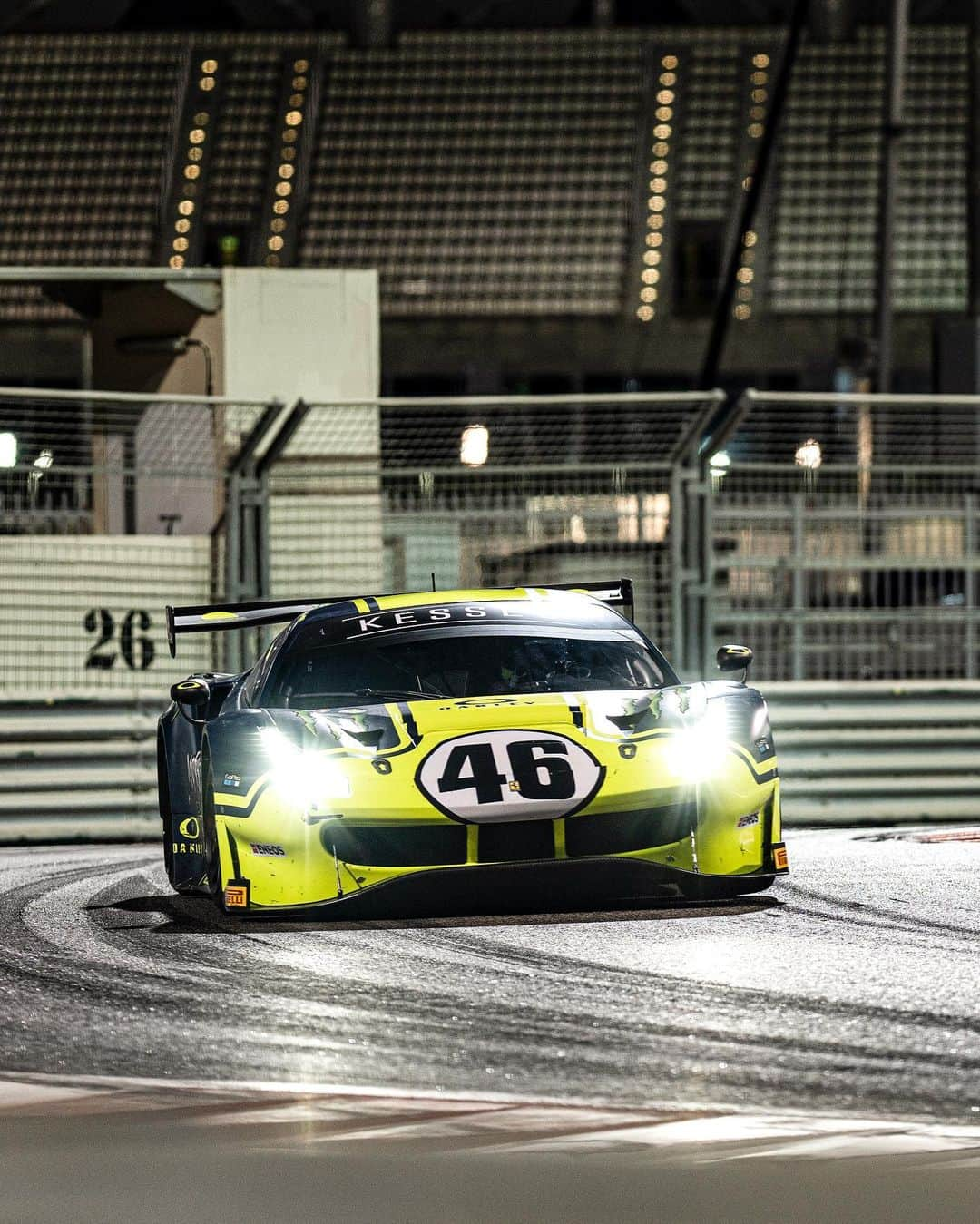 バレンティーノ・ロッシさんのインスタグラム写真 - (バレンティーノ・ロッシInstagram)「Gulf 12 hours start now at Yas Marina Circuit 🏁  Thursday FP1 📸 @camilss」12月13日 4時08分 - valeyellow46