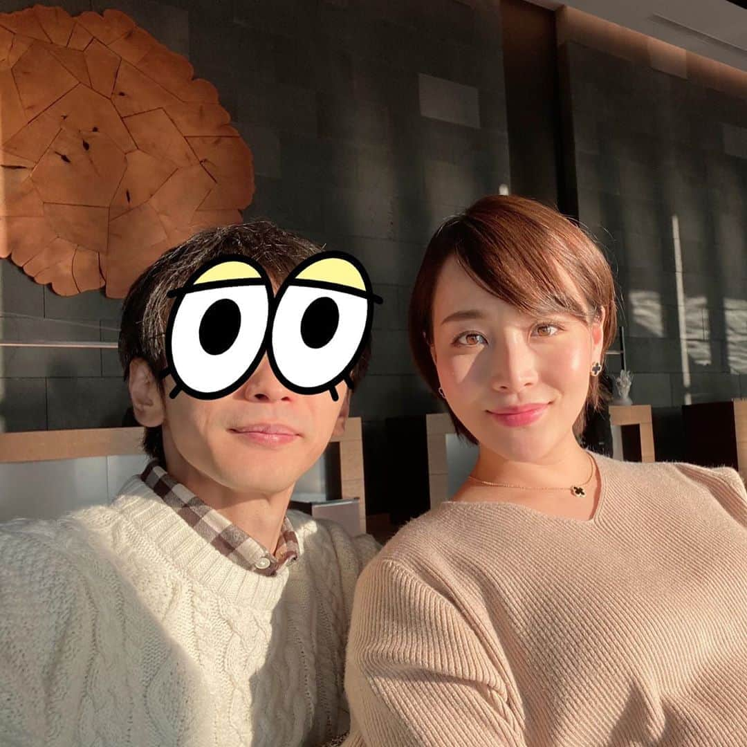 雛月乙葉さんのインスタグラム写真 - (雛月乙葉Instagram)「・ コンラッドのウィンターホリデーアフタヌーンティーに行ってきました😋🎄🍩🍰⠀ ⠀  12月に入ってどこもかしこもXmasモードですね🎅⠀ ⠀ ⠀ ⠀ 夕陽が眩し過ぎて私だけ汗かいてました(笑) ⠀ ⠀  #コンラッド大阪#アフタヌーンティー#おデート#高層すぎてぼんやりしてしまう#街はXmasモード」12月12日 19時20分 - h.ayano.m