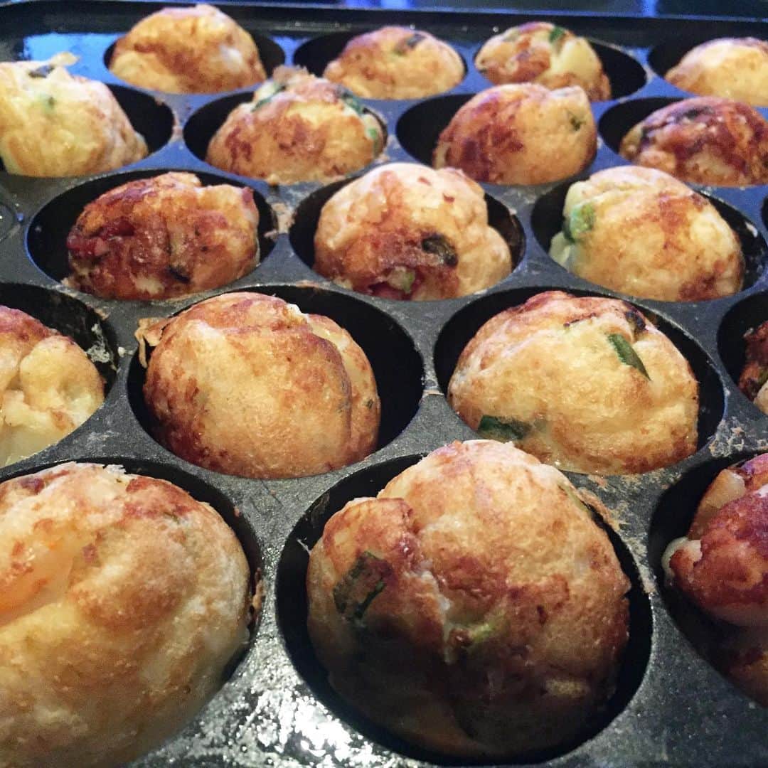 のインスタグラム：「たこ焼き作りました🐙 大阪人としてのプライド！ うまくできました^_^  #たこ焼き」