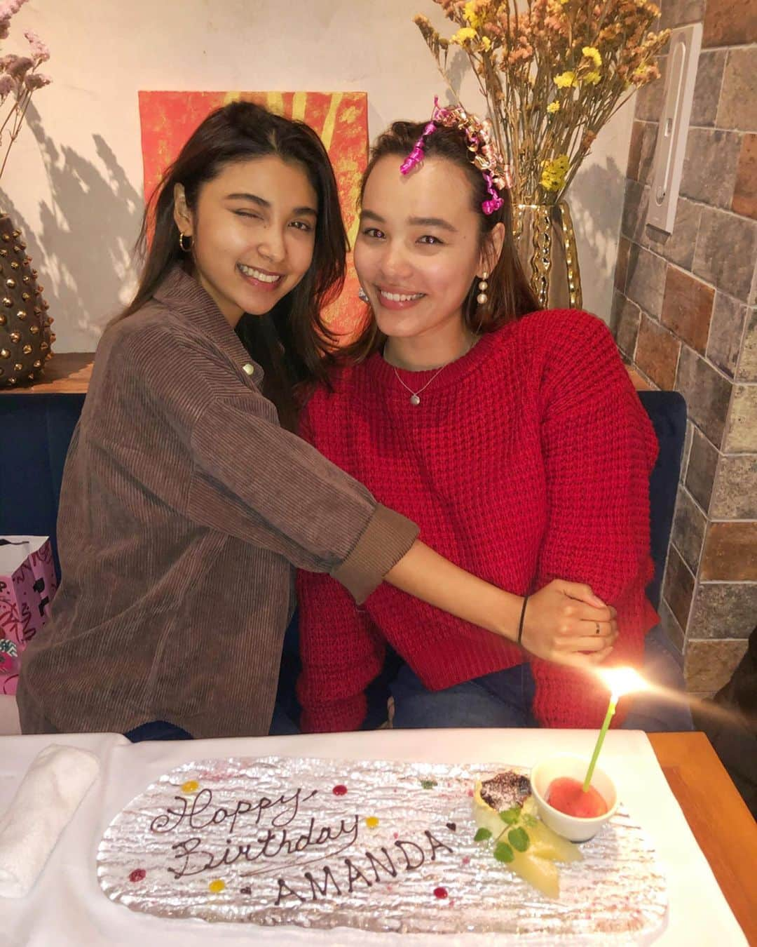 梅園アマンダさんのインスタグラム写真 - (梅園アマンダInstagram)「ちょっと前、Emilyにお誕生日をお祝いしてもらいました❣️ 2枚目がお気に入りの写真🥰 誕生日は8月なのだけど🤭とっても嬉しくて、念願のGIO @giodaikanyama にも行けてsuper happy🎉 美味しかったぁ。。美味しすぎて、バスクチーズケーキお持ち帰りしちゃいました🤣💓 Emilyありがとう、そしてごちそうさまでした🐡🧡 次のディナーも楽しみだね😘 . #happybirthday #happybirthdaytoyouandme」12月12日 19時38分 - __amanda8__