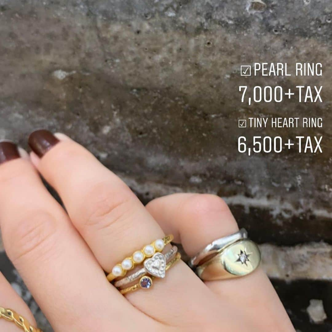 内田奈々さんのインスタグラム写真 - (内田奈々Instagram)「Birthday pattern ring﻿ ずっと定番人気で、ベビーリングもあります🍼﻿ 覆輪留めなので、ひっかかりも気になりません。﻿ この前ストーリーズにコーディネート載せたもの、﻿ こっちにも✍️﻿ ﻿ 本日もご来店ありがとうございました！﻿ _________________________﻿ 年末年始のお休み12/27〜1/4﻿ #nananbijouxxx ﻿ ※お問い合わせは必ずメールかお電話にてお願い致します。DM不可﻿ ﻿」12月12日 20時31分 - nana_uchida