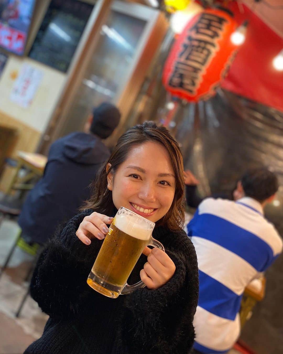 のインスタグラム：「‪【超レア！イベント開催決定！】‬ ‪「一緒に飲みたい🍻」‬‪「手料理が食べてみたい🥢」 ‬ ‪この度、そんなご要望にお応えすることにしました🤣✨ ・ ・ 最近、本当にたくさんもらうコメントが、 『寺田さんと飲んでみたい！』 なんです。笑 ・ ・ 飲みイベントは結構ハードル高くて、率先してやってこなかったのですが… ・ ・ こんなに求めてくれている人がいるならば、やった方がいいだろう！と思いました！そして、せっかくやるなら、#てら飯 も作っちゃえと！ ・ ・ ということで。 なんと【ビール飲み放題】【料理は全て寺田の手作り】 そんな、スペシャルなイベントをやっちゃいます！✨ ・ ・ しかも、なんと！ ビールはオリジナルなんです🤣✨✨ ・ ・ 和歌山県の『平和酒造』さんがご協力くださり、寺田有希が飲みたい！寺田有希が大好きな！ビール🍻をなんと、オリジナルで作って下さったのです😢✨✨ ・ ・ ありがたすぎます 本当にありがとうございます ・ ・ ということで、この日は！ 【寺田有希オリジナルビール】がなんと！飲み放題です😳✨ビールをたっぷりご用意してお待ちしております！！ ・ ・ 料理も頑張って、たくさん作るよ！ 寺田の手料理も食べ放題です🥺✨ ・ ・ ‪‪こんな機会きっと、もうないです 「その日はいけない、またやって」ってコメントが絶対来ると思うけど、正直中々できることじゃないの… ・ ・ だから、是非！ この機会にお時間を合わせてご来店ください！！年末のお忙しい時間ですが、‬2019年最後の思い出作りしましょう(*´꒳`*)✨ ・ ・ ちなみに12月17日で、私デビュー15周年なんです！ 15周年記念イベントも兼ねちゃうよ🥺✨ ・ ・ ＊＊＊＊＊＊＊＊＊＊＊＊ 【てら飲み。】 ○12月28日(土) ○時間 オープン12:30/スタート13:00/クローズ15:30 ○チケット  12,000円 ○場所 「エムナチュール」 東京都渋谷区渋谷2-2-3 ☆ビール飲み放題！寺田の手料理食べ放題付き！ (飲み放題にはソフトドリンクも含まれています。その他のアルコールに関しては、キャッシュオンとさせて頂きます) ‪少人数制なのでご予約お早めに！‬ ‪https://www.quartet-online.net/ticket/teranomi‬ ＊＊＊＊＊＊＊＊＊＊＊＊ ・ ・ ご予約は早い者勝ちです！ お待ちしております(*´꒳`*)✨一緒に飲もう！ ・ ・ リンクはプロフィールにも貼っておきますね👌 ・ ・ #てら飲み #イベント #来てね #beer #beerlover #beergirl #カンパイ娘　 #寺田有希 #teradayuki」