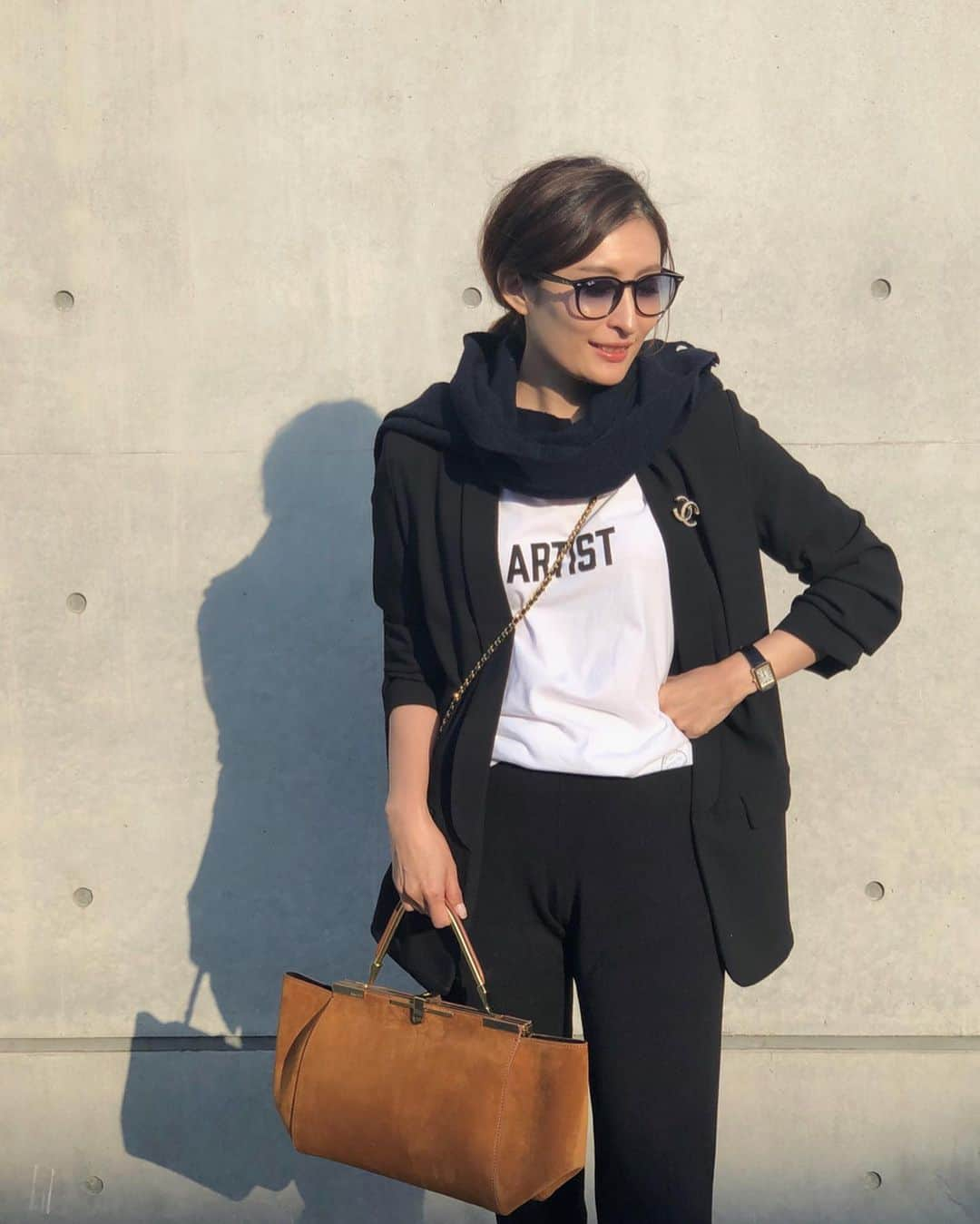 Ayaさんのインスタグラム写真 - (AyaInstagram)「#outfitoftoday . ポカポカ✨12月と思えない コートいらずの今日 . tops @tangtang_design  pants @vermeilpariena  bag @zanchetti_italia  shoes @adidas  jacket @zara」12月12日 20時40分 - aya_green1010