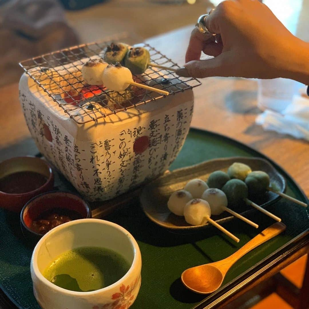 相原百花のインスタグラム：「. ✔️イクスカフェ . おもちラブ🍡 あと女で京都旅最強に楽しかった☺︎❣️ . #イクスカフェ#京都#食べ歩き#団子#和#京都カフェ巡り」