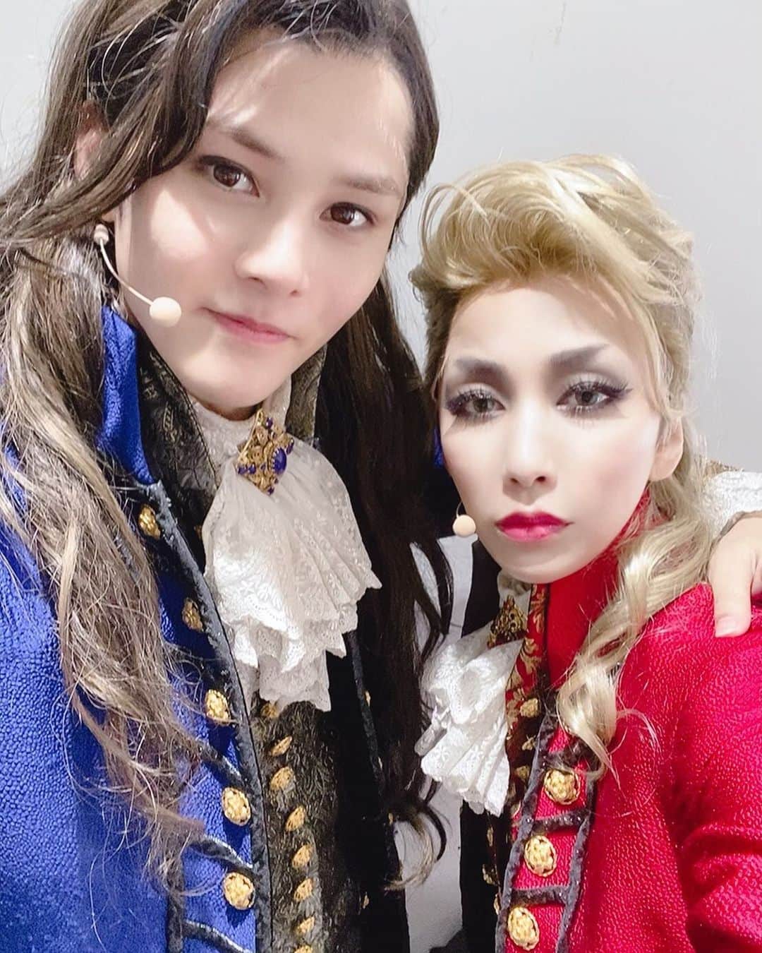 古屋敬多のインスタグラム：「マリー・ジョセフ・サンソン役の中島美嘉さん！兄妹の役で、舞台裏でも「お兄ちゃん」と呼んでくれていましたが、僕のことを弟のように気にかけてくださるとても優しい姉貴です。 美嘉さんの生き様や強い魂はマリーそのものやった！  レコ大の時には、まさか一緒に歌える日がくるとは思ってなかったな✨とても光栄でした！ #イノサンmusicale」