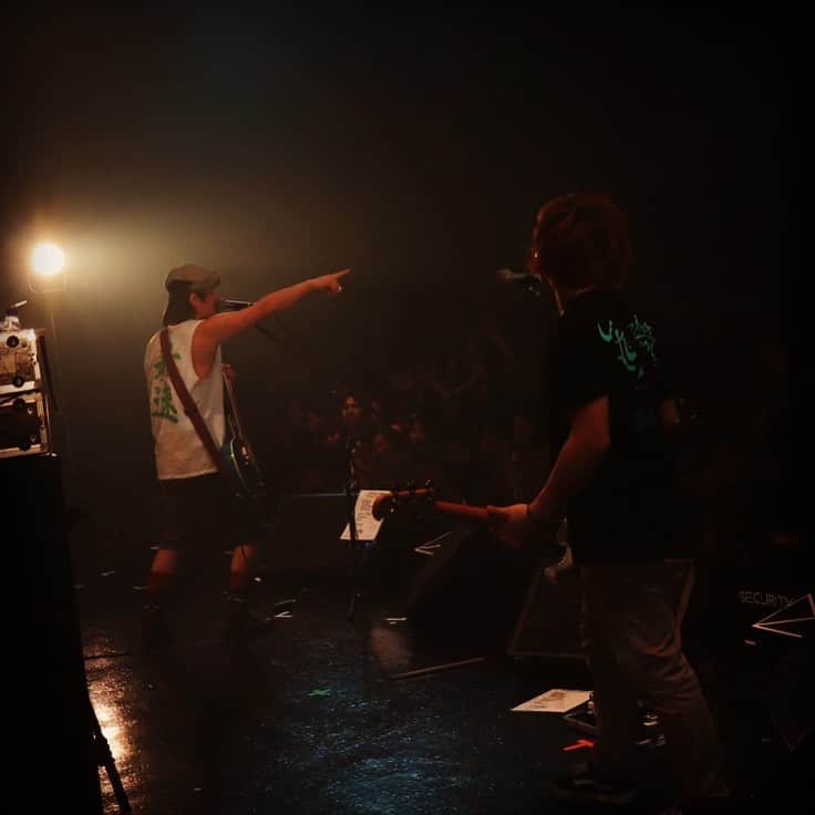 U-tanのインスタグラム：「MAN WITH A MISSION Remember Me TOUR at Zepp TOKYO!! 初めましてのみんなあったかかった〜！最高に気持ちよかった！遊んでくれたみんなありがとう！オオカミさん達に感謝！ありがとうございました😊」