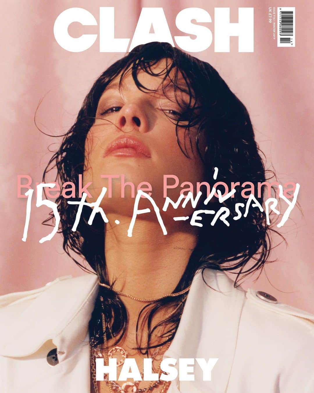Halseyのインスタグラム：「London Called Me. 💦 wet wet baby. @clashmagazine. Shot by @mashamel」