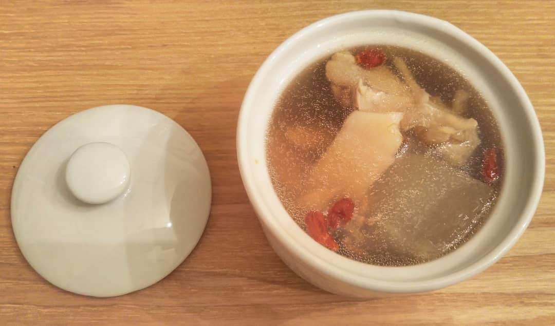 伊藤修子さんのインスタグラム写真 - (伊藤修子Instagram)「クアラルンプールで買った白い器がスープ入れにちょうどよい感じでした。」12月12日 22時31分 - itoshuko