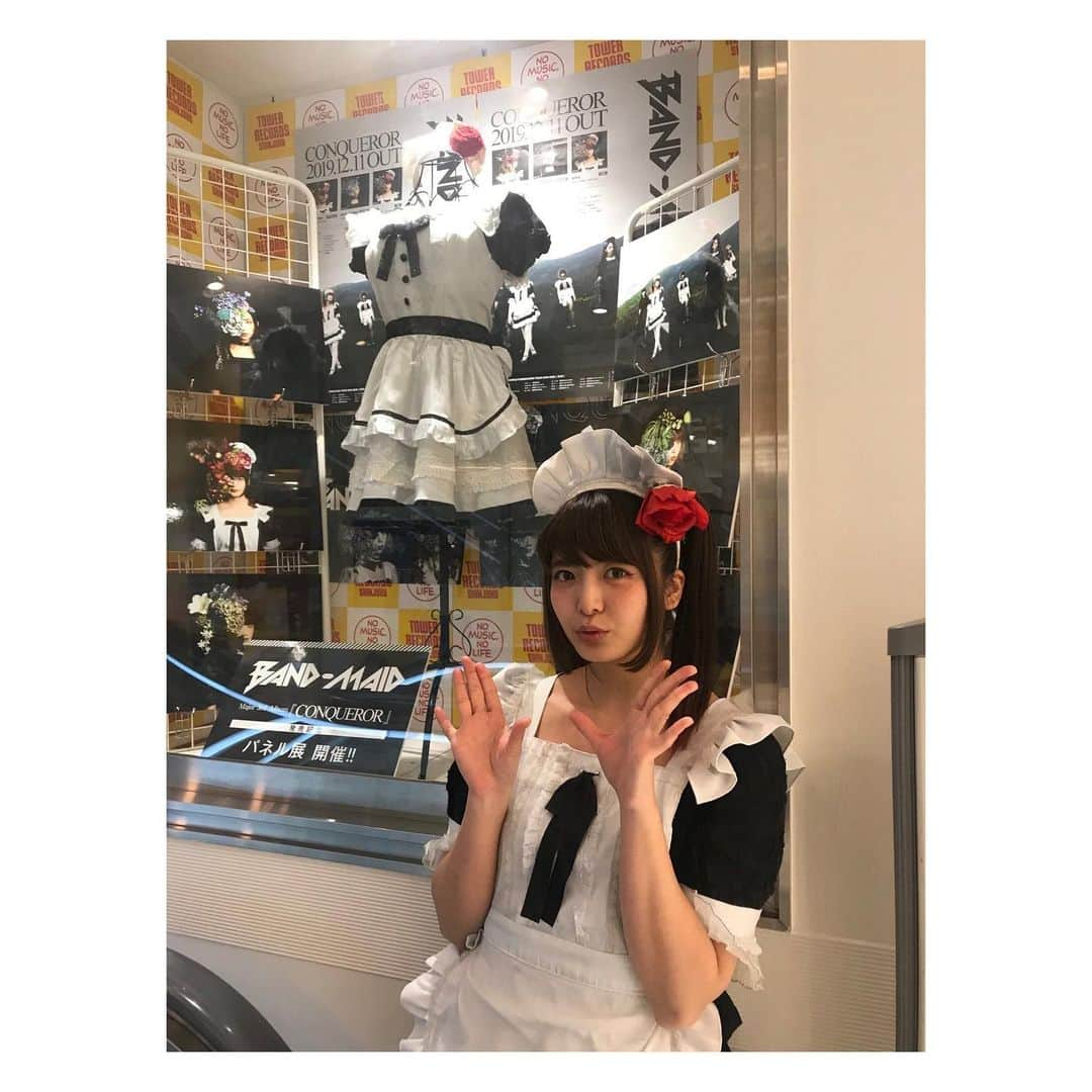 廣瀬茜さんのインスタグラム写真 - (廣瀬茜Instagram)「3rd ALBUM「CONQUEROR」 店舗ご挨拶させていただきました💿✨豪華すぎる大展開ありがとうございます🥰 . サインやコメントを書かせていただいたので、是非見に行ってみてくださいね〜👀★ . 📷1〜2 タワーレコード秋葉原店様 . 📷3〜4 タワーレコード新宿店様 . 📷5〜6 SHIBUYA TSUTAYA店様 . 📷7 HMV BOOKS&SHIBUYA店様 . 📷8 タワーレコード横浜ビブレ店様 . 📷9 ディスクユニオン横浜西口店様 . 「CONQUEROR」よろしくお願いします🌟 . #bandmaid #conqueror」12月12日 22時50分 - akane_bandmaid