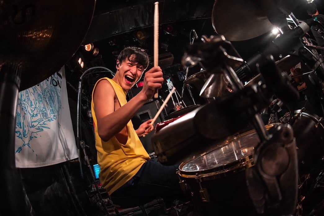Bunta のインスタグラム：「宇都宮HEAVEN'S ROCK🔥🔥🔥 locofrankとツアー2本目🤟🏼🤟🏼🤟🏼 めちゃめちゃ楽しかった！  #totalfat #locofrank #drumforhappy #yamahadrums #zildjiancymbals #シャクれドラマー #」