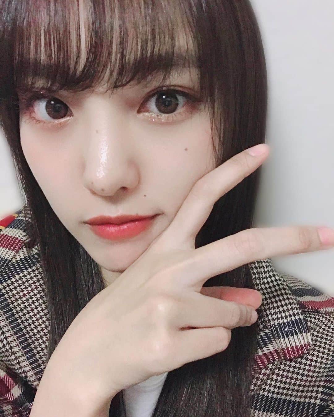 飯窪春菜のインスタグラム：「🤳✌︎📍 ・ ・ 久々の自撮り。 ・ ・ ・ #自撮り  #selfie  #最近お肌の調子が良いんだあ #長風呂ハマってるからだ  #はるなの毎日 #飯窪ってる」