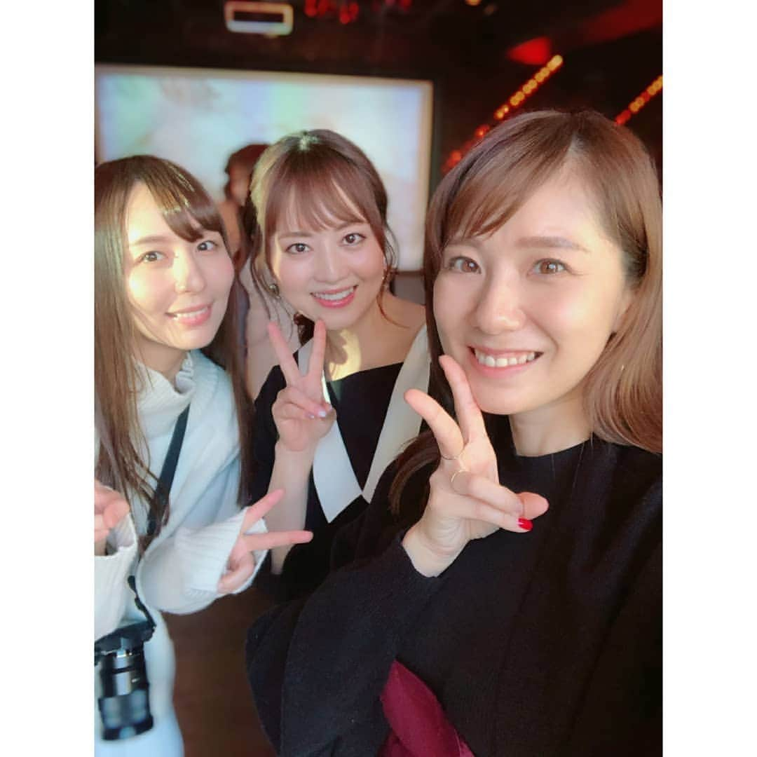 希崎ジェシカさんのインスタグラム写真 - (希崎ジェシカInstagram)「みんな良い笑顔☺️. . メンバー全員集まるのは難しかったけど. 久しぶりに皆に会えて嬉しかった！🍀. . 初代恵比寿マスカッツ🍇. . . 今日の希崎さんは広報か！ってくらいに ミラーレスカメラを駆使して. 微笑ましい瞬間を狙い📷. 今、フォルダ見返してにやける。. . . . そして今日はとあるお仕事を！ またお知らせしますね📢. . おやすみなさい😴 . #忘年会 #同窓会 #皆いつまでも綺麗 #マスファミの皆さんお元気ですか ？」12月13日 0時12分 - kizaki_jessica