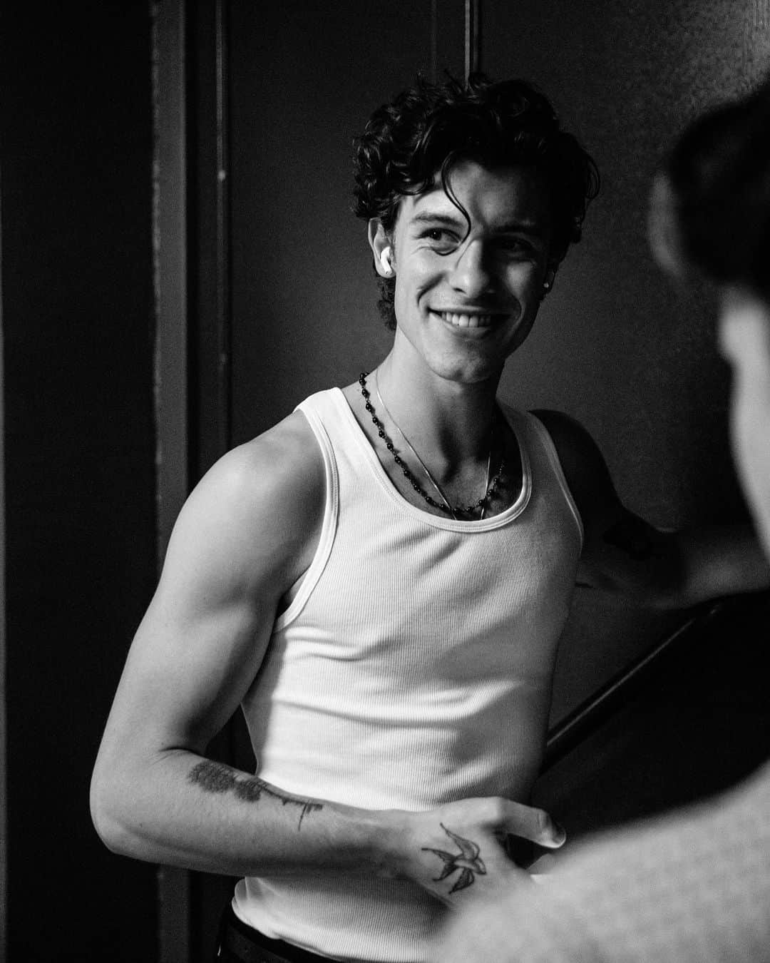 ショーン・メンデスさんのインスタグラム写真 - (ショーン・メンデスInstagram)「🖤🖤」12月13日 1時07分 - shawnmendes