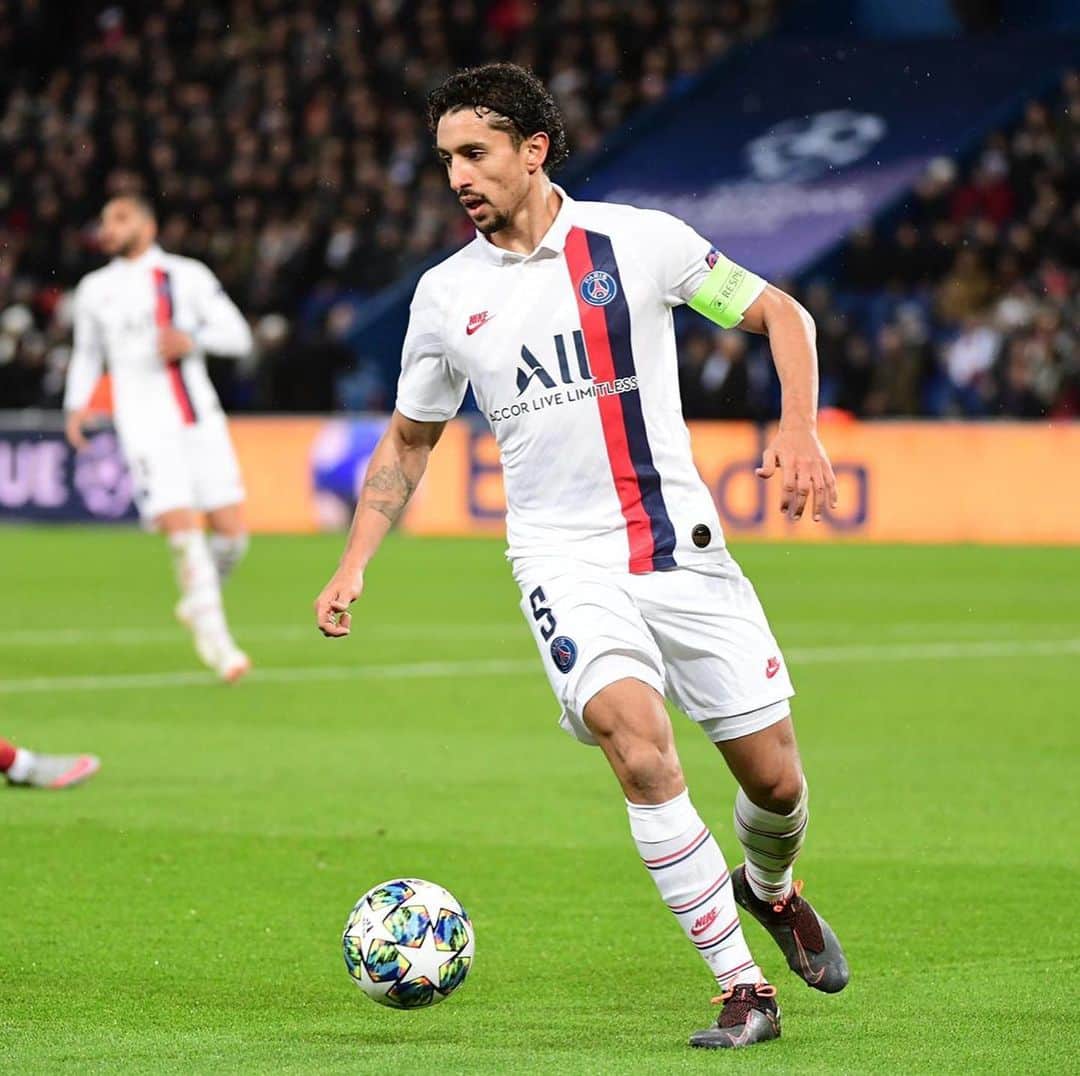 マルコス・アオアス・コレアのインスタグラム：「🇫🇷 Soirée parfaite, très belle présentation de l’équipe et 50eme match pour moi en @championsleague 🤩 | 🇧🇷 Noite perfeita ontem, ótima partida da equipe e completei 50 jogos nessa competição mágica @championsleague 🤩 #AllezPSG」