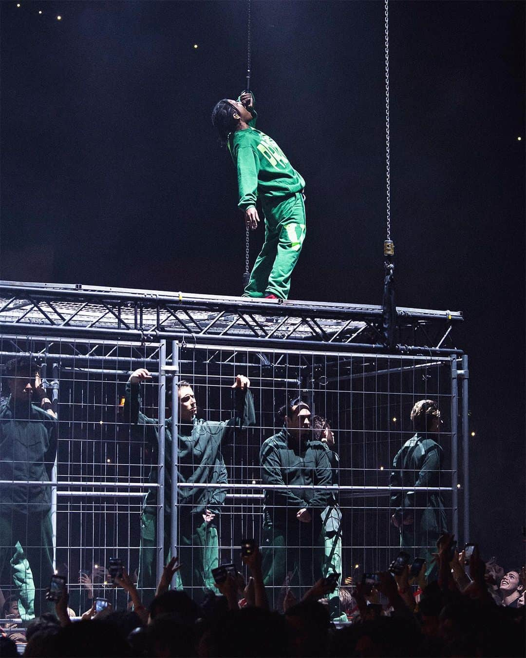 HYPEBEASTさんのインスタグラム写真 - (HYPEBEASTInstagram)「@hypebeastmusic: @asaprocky made his triumphant return to Sweden for the first time since his arrest. Taking to Stockholm’s Ericsson Globe, the Harlem rapper performed in a giant cage to shed light on the plight of Sweden’s immigrant community, inmates and poverty-stricken population. Before the show, Rocky posted an Instagram Story to invite those who lived in the “slums” to his concert for free. Link in bio for video of the performance. ⁠⠀⁠⠀ Photo: Michael Campanella/Redferns/Jonathan Nackstrand/AFP/Getty Images」12月13日 1時13分 - hypebeast