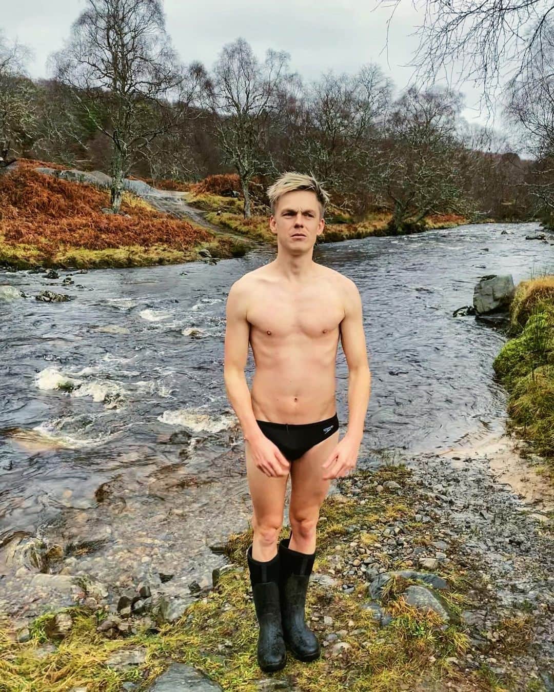 カスパー・リーのインスタグラム：「It was cold okay...」