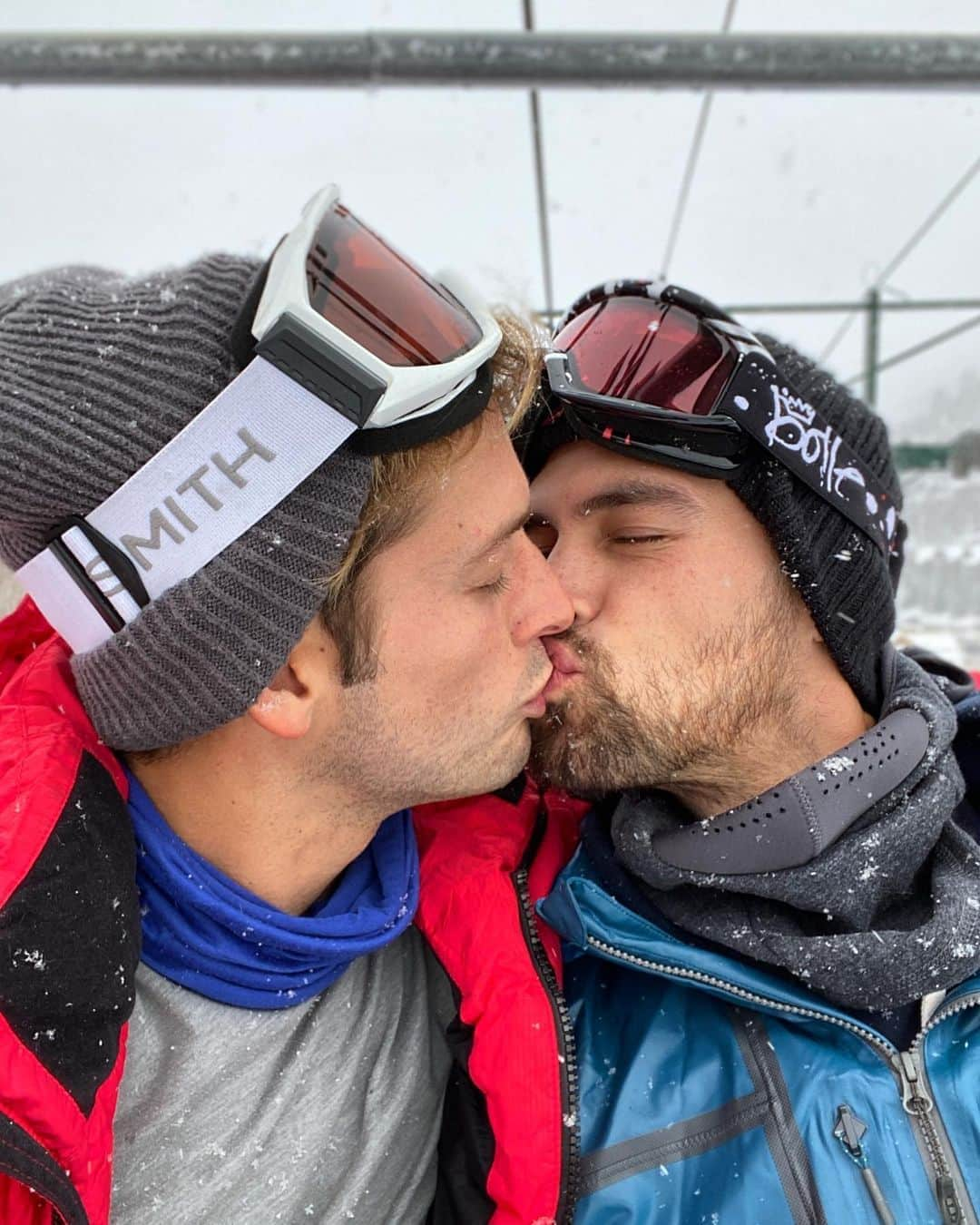 マックス・エマーソンさんのインスタグラム写真 - (マックス・エマーソンInstagram)「Skiing is so #gay. #deervalley @deervalleyresort」12月9日 5時58分 - maxisms