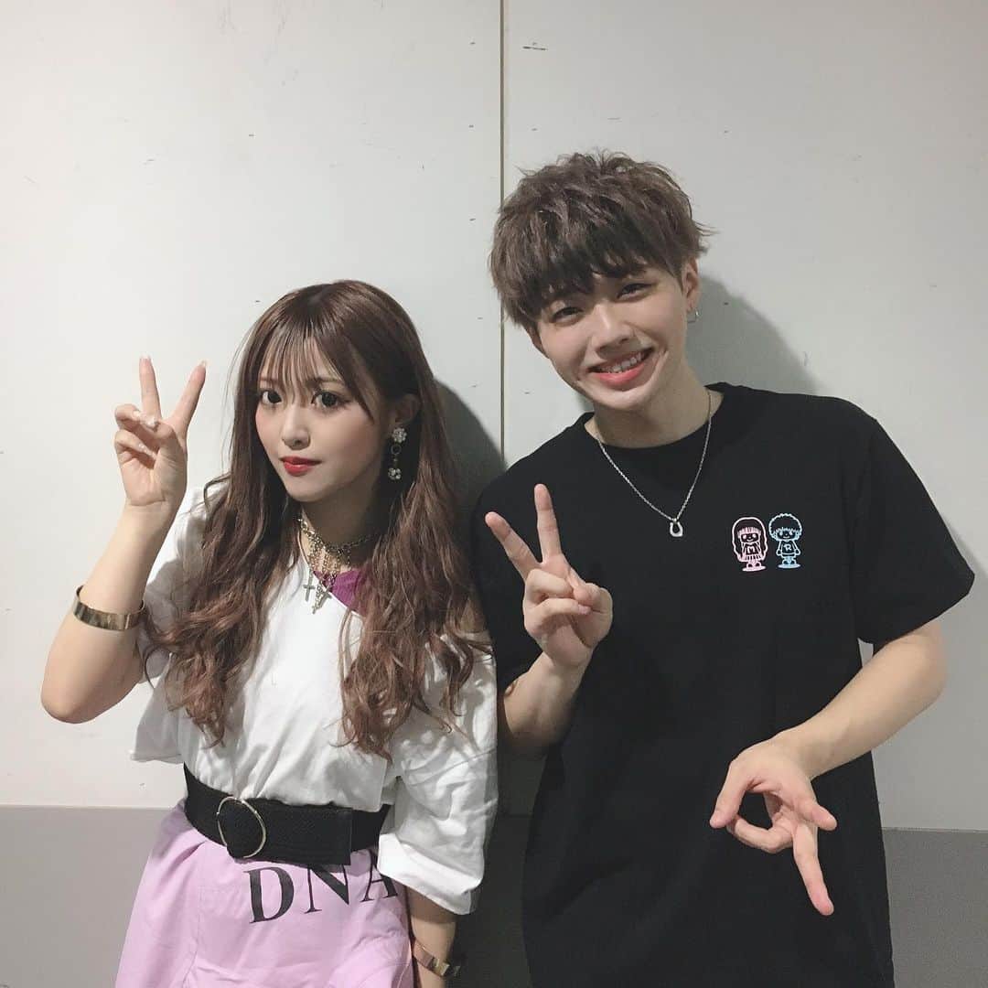 M-ON! MUSIC｜エムオンミュージックのインスタグラム：「﻿ ／﻿﻿ まるりとりゅうが Zepp Tour 2019﻿﻿ 〜はじめまして。お見知りおきを〜﻿﻿ ツアーファイナル﻿﻿ ＼﻿﻿ ﻿﻿ 初めてづくしのステージを終えた﻿﻿ #まるりとりゅうが﻿﻿ ﻿﻿ 笑いあり、涙ありの﻿ #まるりとりゅうが らしさ全開の﻿ ツアーファイナルでした！﻿ ﻿ #エムオンミュージック では﻿﻿ ステージに立つ、その直前までに迫った﻿﻿ #LIVEルーティン を撮影。﻿﻿ ﻿﻿ 近日公開予定なのでご期待あれ🙌﻿﻿ ﻿﻿ ﻿﻿ #まるりとりゅうが(@maruritoryuga)﻿﻿ #まるり(@maruridayo)﻿﻿ #りゅうが(@sing_0808)﻿」