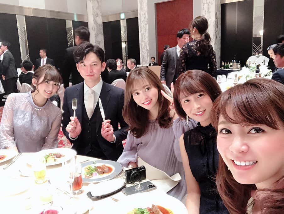 吉田有希さんのインスタグラム写真 - (吉田有希Instagram)「Happy Wedding💍💕 #japan #wedding #weddingparty #bestfriends #happy #congratulations #💑」12月8日 22時47分 - yuuki329_h