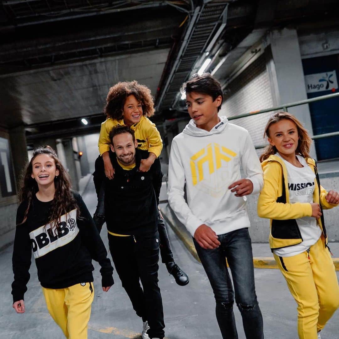 デイリー・ブリントのインスタグラム：「Had a great time shooting with these kids! 📸🎬」