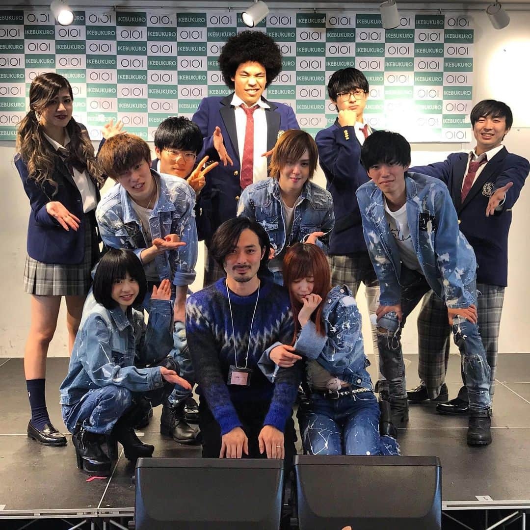 テレビ東京「青春高校３年C組」さんのインスタグラム写真 - (テレビ東京「青春高校３年C組」Instagram)「#CDデビュー #リリースイベント  #君知ら #君のことをまだ何にも知らない #好きならYeahYeahYeah #2020年1月22日発売  #ユニバーサルミュージックジャパン  #青春高校3年C組  #地球の音 #ディアフレンズ #テレビ東京 #池袋マルイ #マルイノオンガク」12月8日 23時09分 - 3c_tx