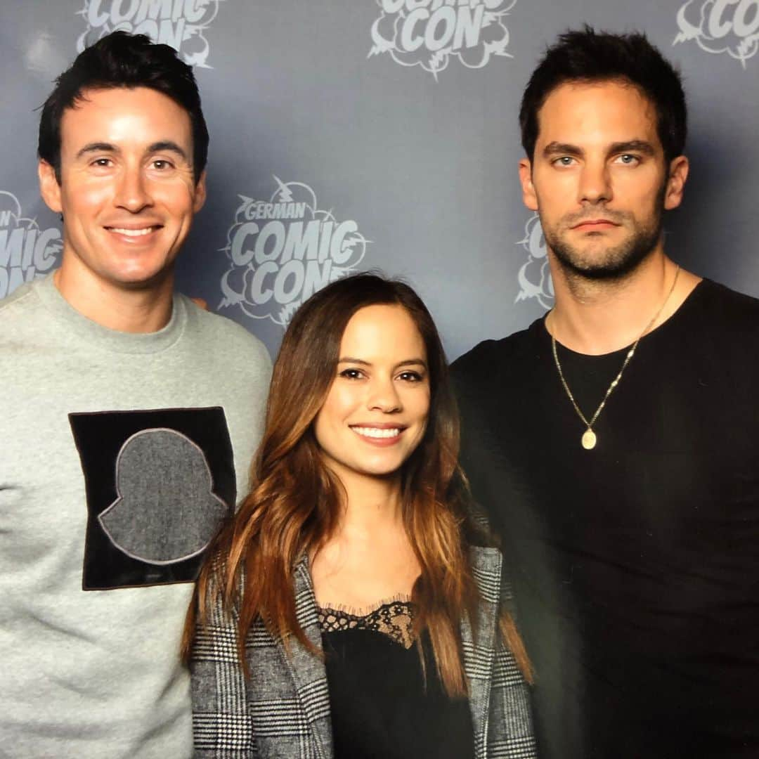 ブラント・ドーハティさんのインスタグラム写真 - (ブラント・ドーハティInstagram)「Family photo 😃😄😐」12月8日 23時27分 - brantdaugherty