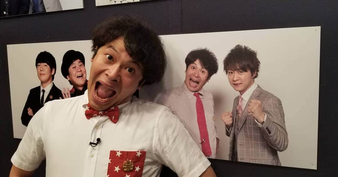 ちゅうえいのインスタグラム：「THE MANZAI楽しかった～！ 幸せな時間やった～！ #THEMANZAI #流れ星 #ちゅうえい #左ちゅうえい #ベンツ #ここだけの話 #収録はアンタッチャブルさんの次が流れ星やったよ #アンタッチャブルさんの後に漫才ができるのは流れ星だけ」