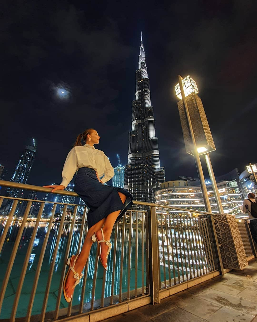 メリティナ・スタニウタさんのインスタグラム写真 - (メリティナ・スタニウタInstagram)「🔝 ⠀ #dubai #burjkhalifa #emirates #night #samsungbelarus #galaxynote10plus」12月8日 23時55分 - melitinastaniouta