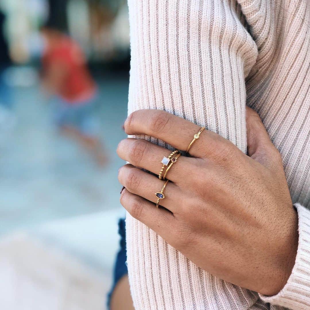 のインスタグラム：「Love winter layering.... Express yourself your way with Azuni stacking rings in sterling silver and gold vermeil.  Shop online today!  http://bit.ly/2J7h8Br」