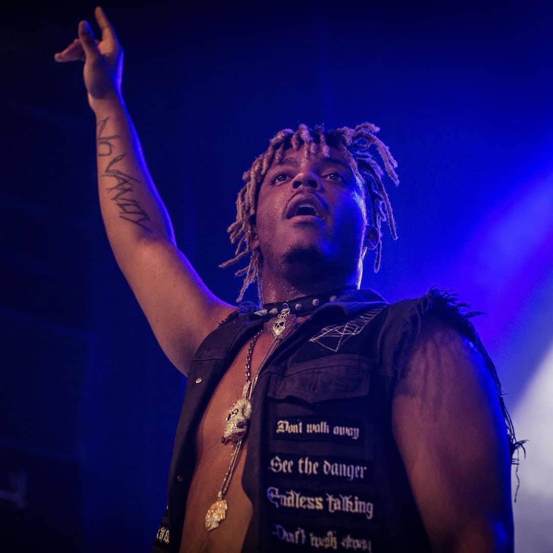 HYPEBEASTさんのインスタグラム写真 - (HYPEBEASTInstagram)「@hypebeastmusic: @juicewrld999 has passed away after suffering a seizure at Chicago’s Midway airport, according to TMZ. The renowned rapper who is most recognized for his tracks “Lucid Dreams” and “Wasted” had just turned 21-years-old on December 2. It’s unknown what might have caused his seizure or if he has previously suffered from any kind of condition such as epilepsy. Click the link in bio for more information.⁠⠀ Photo: Avalon/PYMCA/Gonzales Photo/Thomas Rasmussen/Universal Images Group via Getty Images」12月9日 0時41分 - hypebeast