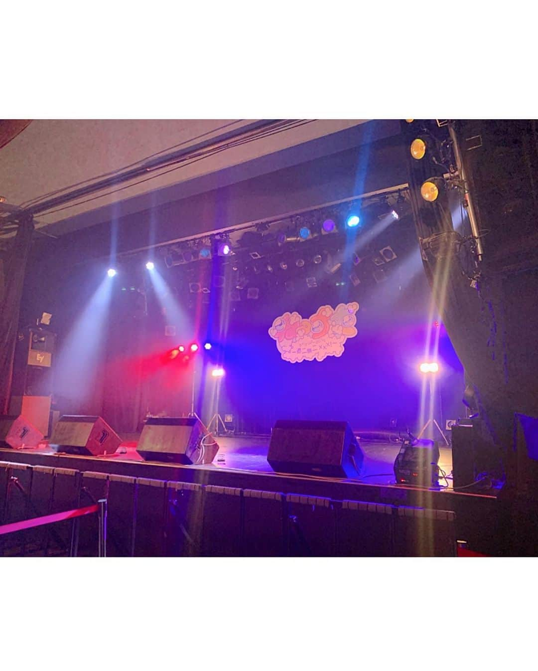 廣川奈々聖さんのインスタグラム写真 - (廣川奈々聖Instagram)「．｢わーすたLIVE TOUR 2019 遮二無二xxx！｣﻿ ツアーファイナル *大阪公演*﻿ 有難うございました。🕊💞﻿ ﻿ ﻿ 11月頭の東京から始まって、4都市をまわりました﻿ ﻿ ﻿ ﻿ 10/8にフリーライブを経てのツアー﻿ 絶対に結果を残したいと思っていました。﻿ ﻿ なので、ほとんどの公演がSOLDOUTというのは﻿心の底から嬉しかったな〜！ ﻿ ﻿ ﻿ ﻿ 今回のツアーは﻿ タイトルの｢遮二無二｣とかけた﻿ ｢ xxx ｣に込められた演出が随所に隠れていました﻿ ﻿ 皆は何個見つけられた☺︎、、？﻿ ﻿ ﻿ ﻿ 自分のやりたい演出、﻿ 演出家さんと相談してたくさん形にしてもらいました。﻿ ﻿ ﻿ ﻿ ﻿ こういう魅せ方もあるんだってものすごく勉強になったし、﻿ ｢スタンドアロン・コンプレックス｣は﻿ 私達もファイナルを終えるまで知らなかった﻿ もうひとつの意味も教えてもらいました。﻿ ﻿ 聞いたとき、感動して涙が出ました；＿；。(またブログかどこかで話すね)﻿ ﻿ ﻿ ﻿ ﻿ ﻿ 私は誰かのライブに行ったとき﻿ いつもその演出の意味を考えてしまいます。﻿ ﻿ ﻿ そこに、演者の本当の想いが見える気がするから﻿ 好きです。☺︎﻿ ﻿ ﻿ ﻿ ﻿ 私たちはアイドルというジャンルだけど、﻿ ﻿ ライブを観て、﻿ そこから色んな想像がしたくなるような﻿ 最高にワクワクするエンターテイナーになりたいです 私も！ ﻿ ﻿ ﻿ ﻿ ﻿ 遮二無二駆け抜けて﻿ ステージ上で、私という人間が生きていることを実感したツアーでした﻿ ﻿ ﻿ 毎年ツアーで拘っている歌も﻿ 今年は去年よりも自信を持って届けられた！﻿ ﻿ ﻿ ﻿ ﻿ どの公演もキラキラに輝いていて﻿ 全部忘れられません﻿ ﻿ ﻿ みんなもそうだったらいいな☺︎﻿ ﻿ ﻿ ﻿ もう次に向けて走り出します！﻿ 今年のツアーも本当にありがとうございました。💐✨﻿ ﻿ ﻿ ﻿ ﻿ ﻿ ﻿ #わーすた #遮二無二xxx #wasuta」12月9日 1時10分 - nanaseven7_u_u