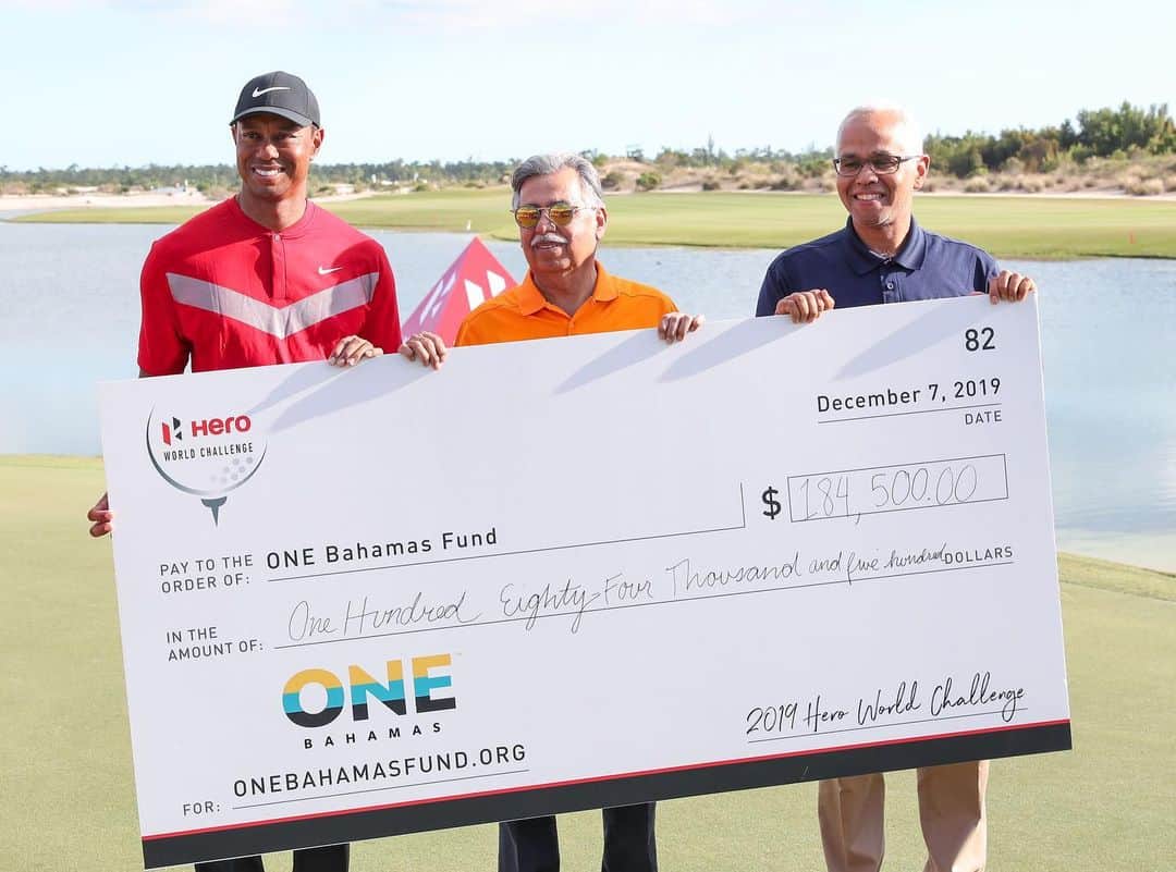 タイガー・ウッズのインスタグラム：「I am very grateful to @heromotocorplimited, the players, and all the fans for their support of the Hero World Challenge this week. With you we can continue making an impact on millions of lives through the @tgrfound and the ONE Bahamas Fund.」