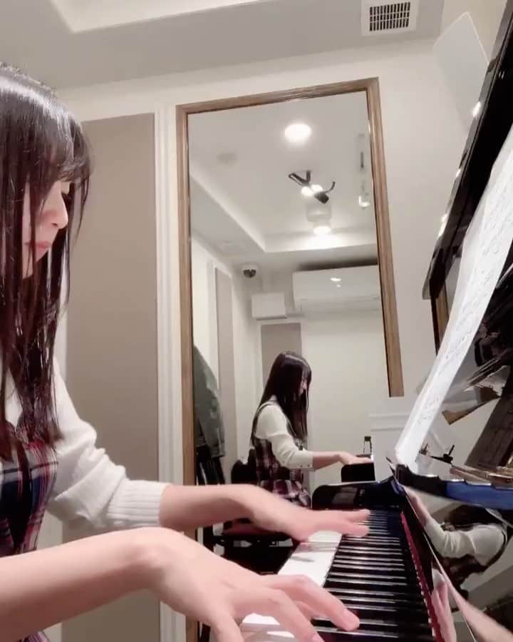 つぼみさんのインスタグラム動画 - (つぼみInstagram)「【つぼみさんTwitterより】﻿ ﻿ 大きく間違って場所弾いて薄ら笑いしてます🤤💦﻿ ﻿ #つぼみ﻿ #つぼみん﻿ #つぼみたん﻿ #AV女優﻿ #sexy女優﻿ #エクセリア﻿ #MOODYZ ﻿ #WANZ ﻿ #Tsubomin﻿ #ワンズファクトリー﻿ #ロリータ﻿ #サディスト﻿ #マゾヒスト﻿ #Tsubostagrazm﻿ #fanstagram﻿ #ロリ界の神﻿ #ぼみつ﻿ #アダルトビデオ﻿ #可愛い﻿ #女神﻿ #セクマイ﻿ #応援してください﻿ #コスプレ﻿ #コスプレイヤー﻿ #S1﻿ #同人作家﻿」12月9日 2時15分 - tsubomi_photo