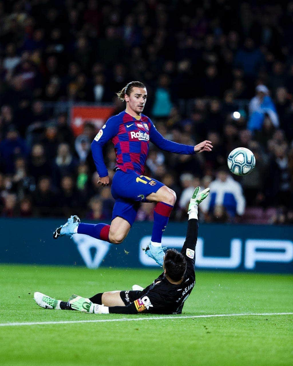 FCバルセロナさんのインスタグラム写真 - (FCバルセロナInstagram)「Timing 🕺 @antogriezmann」12月9日 3時49分 - fcbarcelona