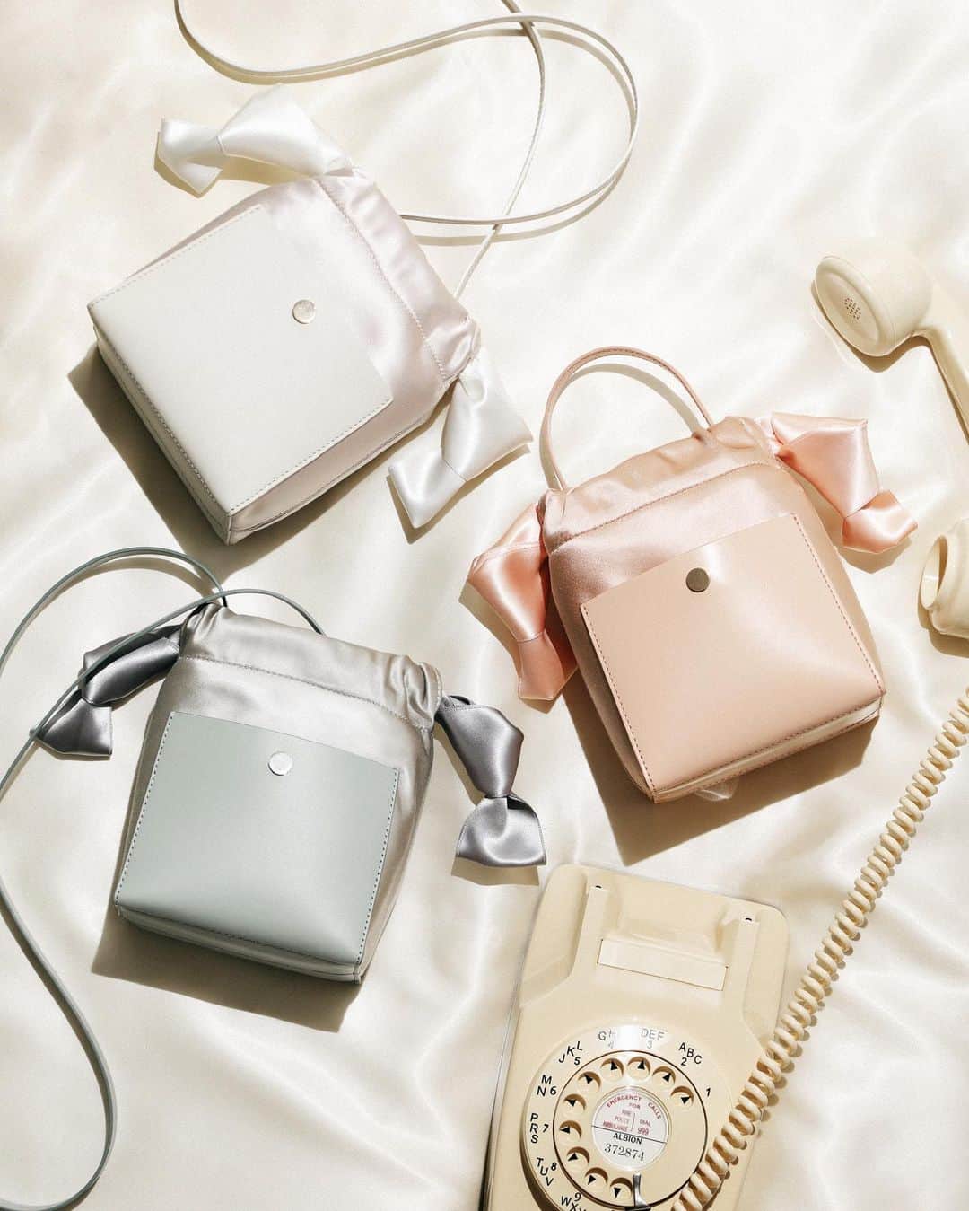 Sophie Hulmeさんのインスタグラム写真 - (Sophie HulmeInstagram)「The Nano Knot in Satin. Call me, anytime...」12月9日 3時59分 - sophie_hulme